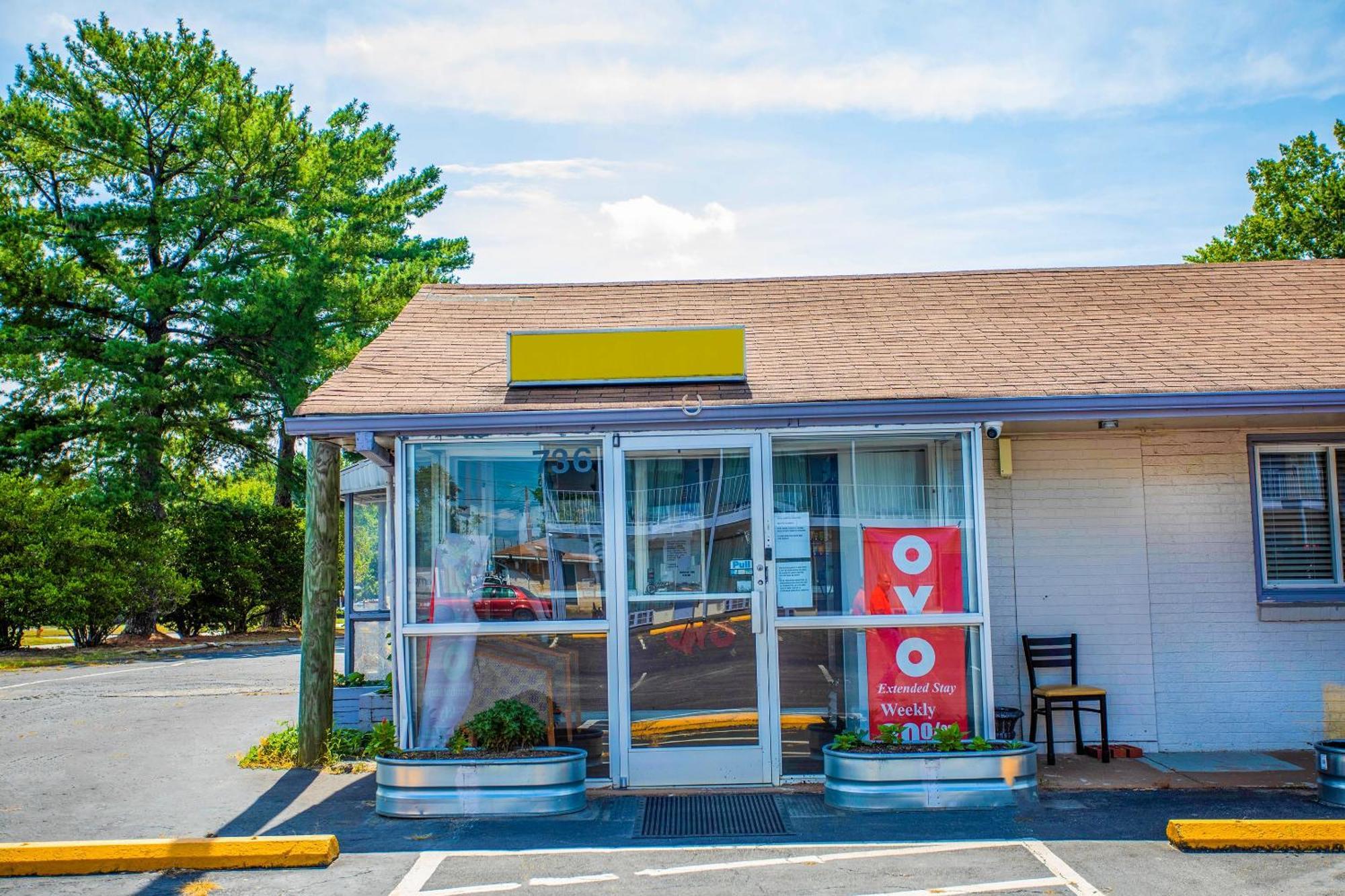 Oyo Inn Kernersville Luaran gambar